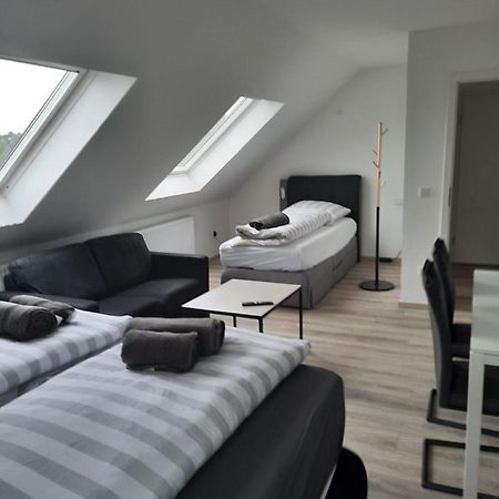 Ferienwohnung Apartment - Free Parking - Wifi - Kitchen เอสเซน ภายนอก รูปภาพ