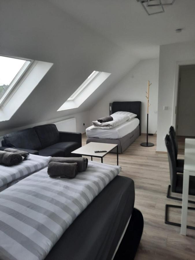 Ferienwohnung Apartment - Free Parking - Wifi - Kitchen เอสเซน ภายนอก รูปภาพ